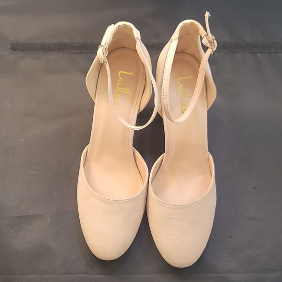 LULUS LAURA ATHLETICA CREAM AND GOLD BLOCK HEELS PUMP - Picture 2 of 16